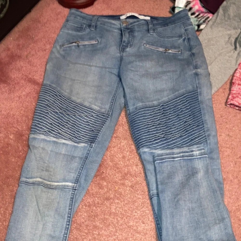 Jeans - Picture 1 of 1